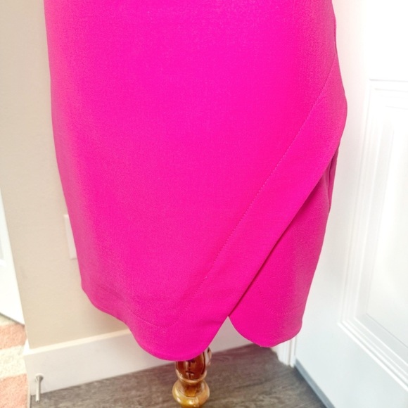 Elizabeth and James Bardot Bodycon Mini Dress in Fuchsia- Size 2 - Picture 8 of 15